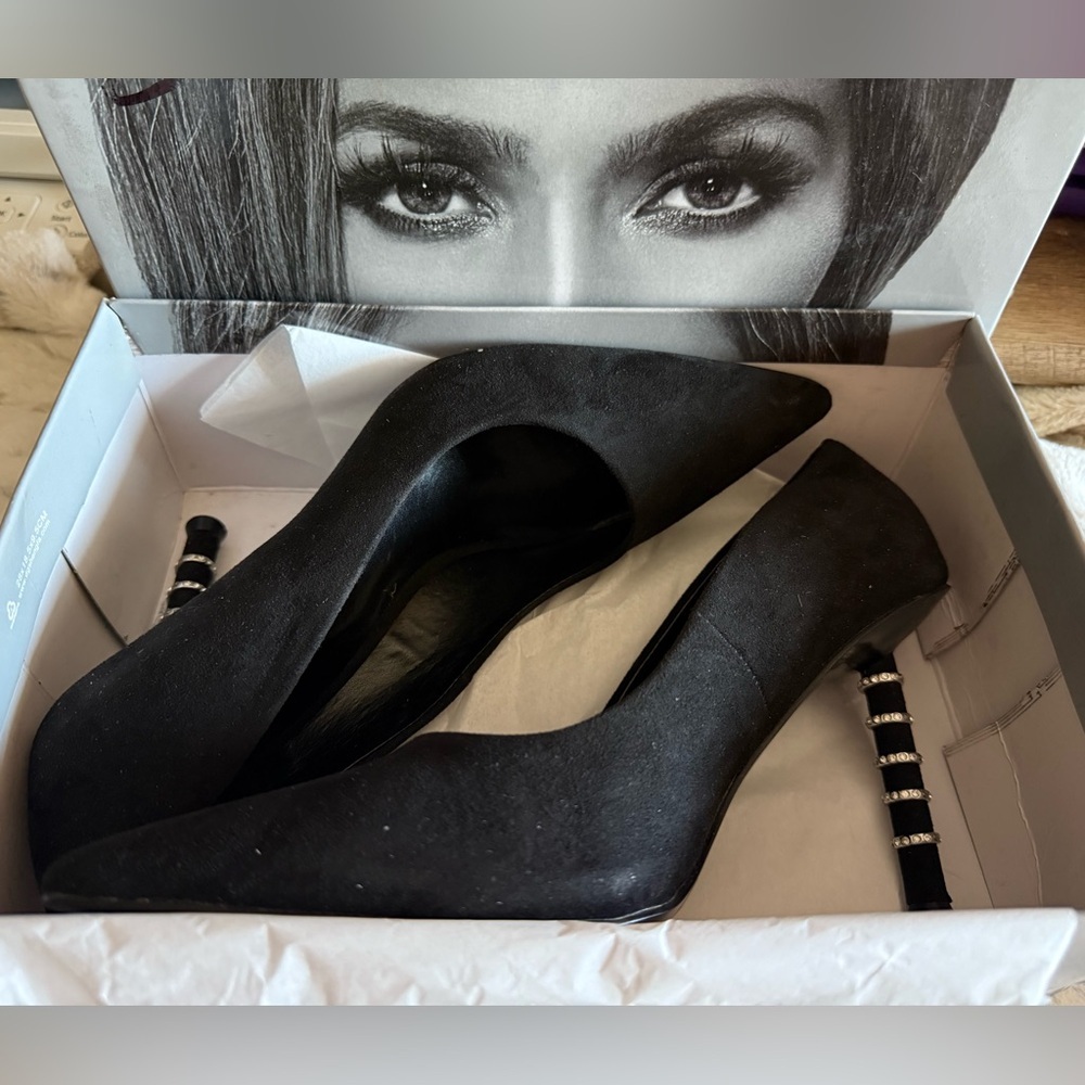 Jennifer Lopez Shoes Jlo Parlow 2 Jeweled Black Pump Heels. Size 9 — image 3 of 8